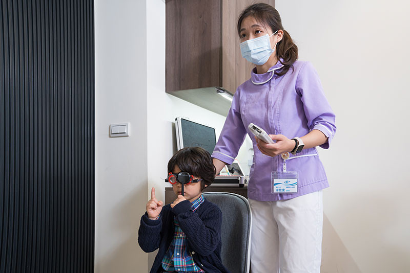 兒童近視控制專家-指定賴信興院長